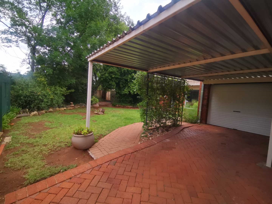 4 Bedroom Property for Sale in Brandwag Free State